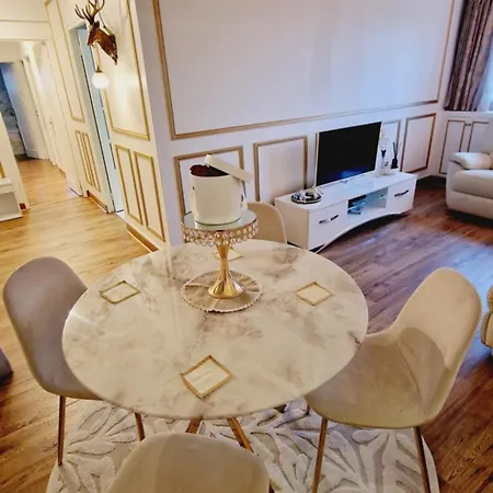 Paris La Defense Design Au Pied De La Gare Et Centre Commercial Westfield